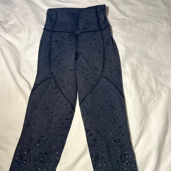 Lululemon/Soulcycle to the beat tight - Picture 3 of 9